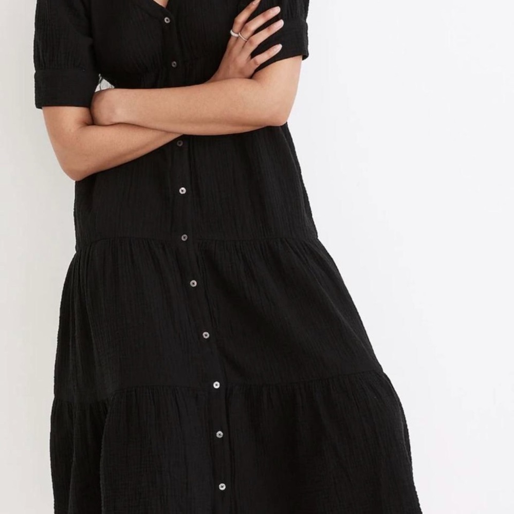 Madewell Black and White Buttoned V-Neck Cuffed Sleeve Dress